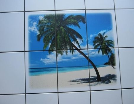 Mit Strandmotiv bedruckte Fliesen